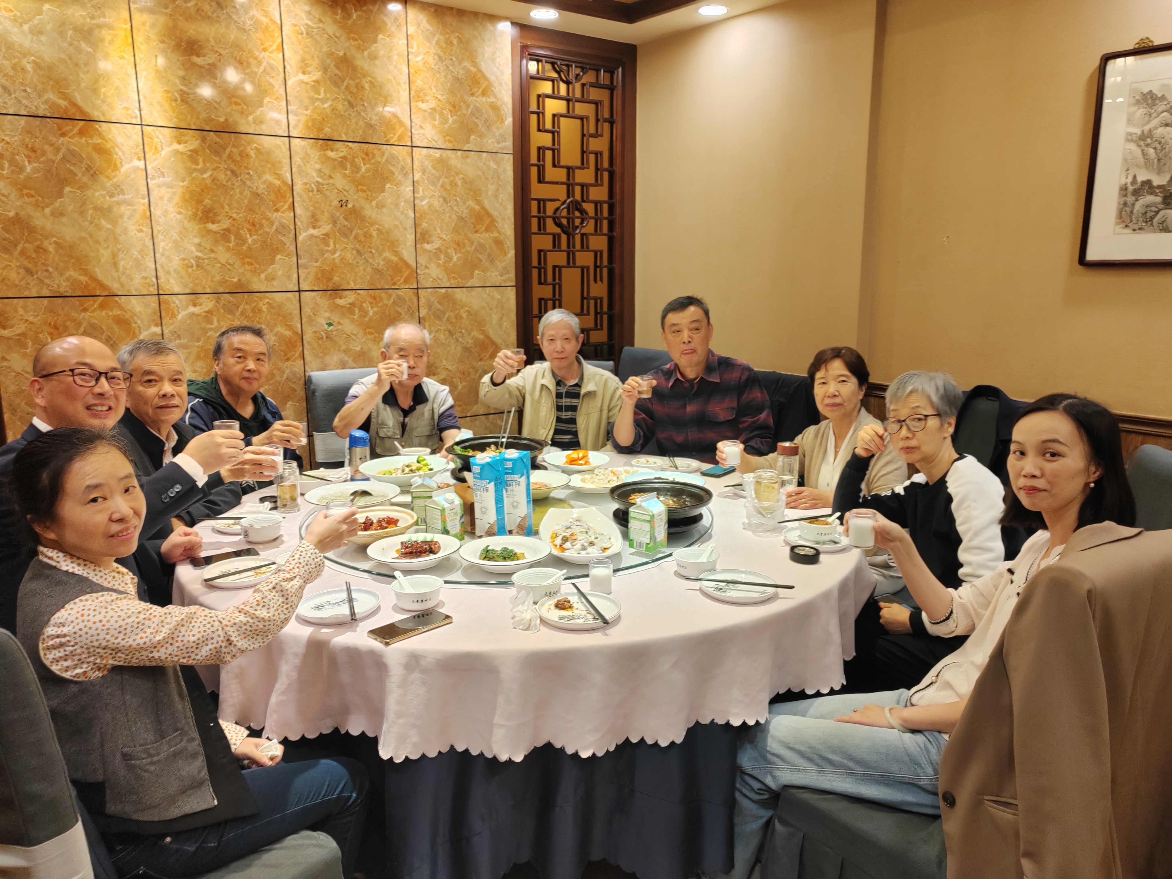 重阳节慰问活动.jpg