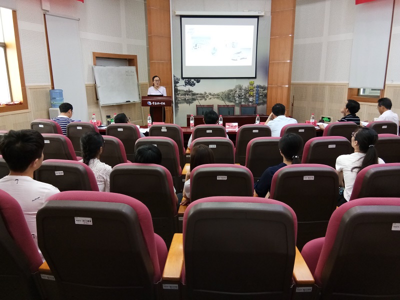 201805191526736280468788.png 化材学院召开联合培养研究生毕业答辩会.png
