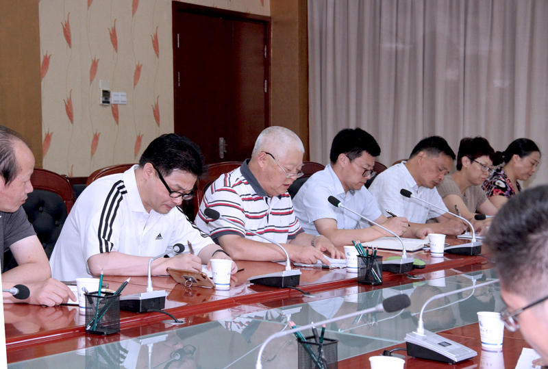 与会领导.jpg