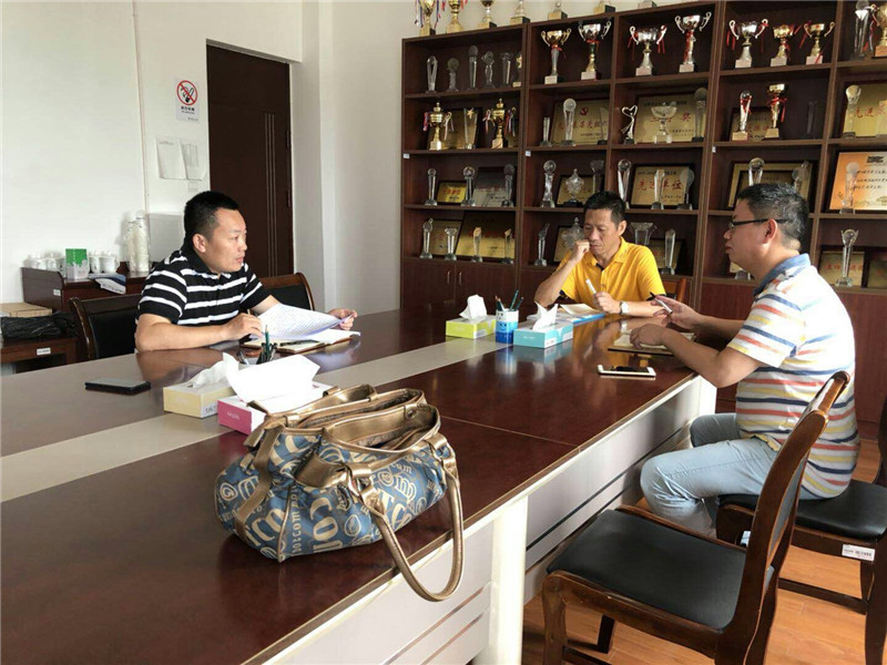 201809101536558614295956.jpg 经管学院_副本.jpg