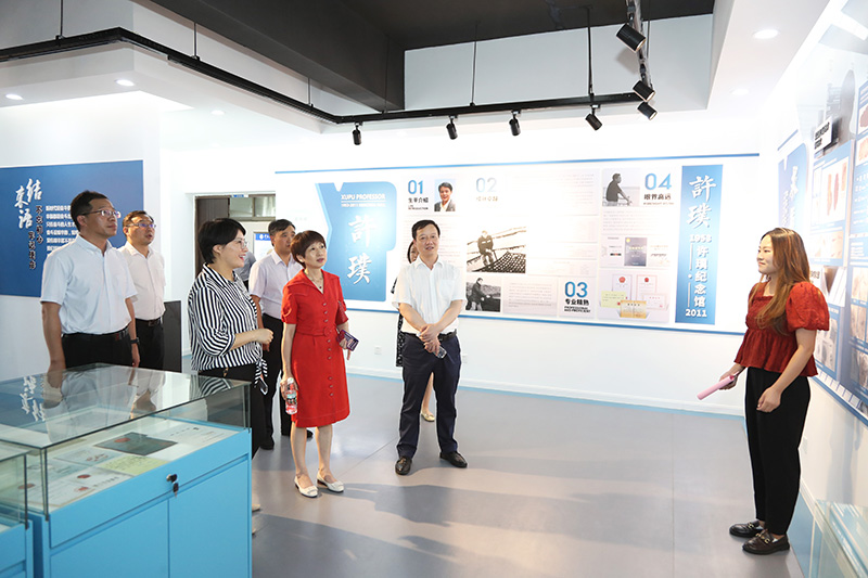 参观许璞纪念馆3.JPG