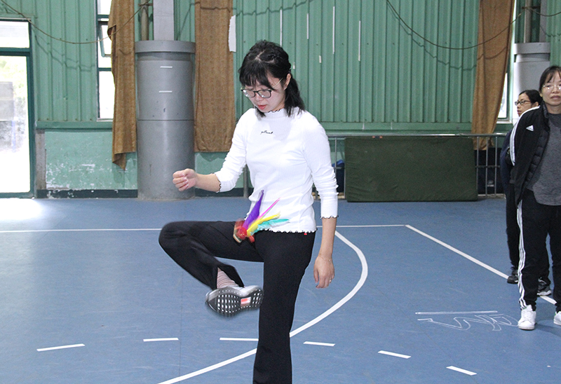 踢毽子2-3.jpg