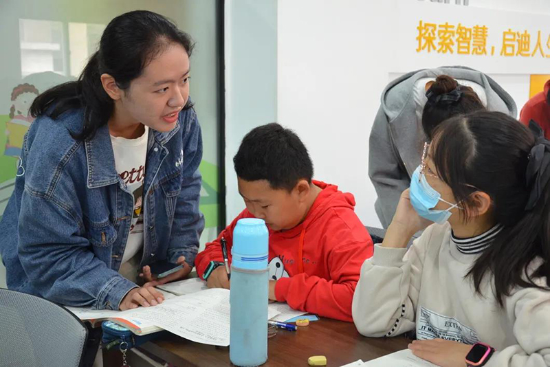 202202141644805273441105.jpg 材料工程学院 相聚七彩四点半,我们“未爱”启航.jpg