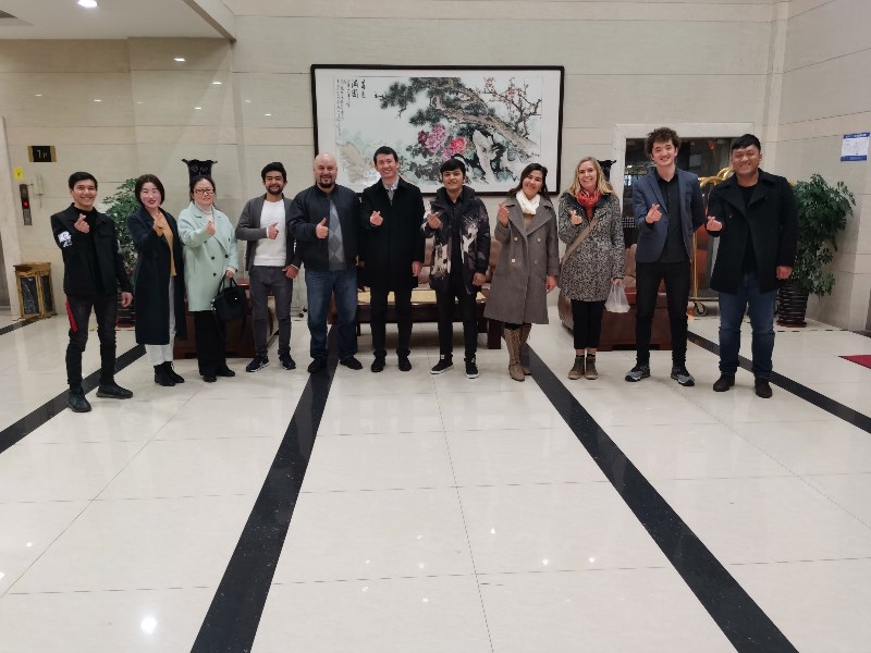 合影2.jpg