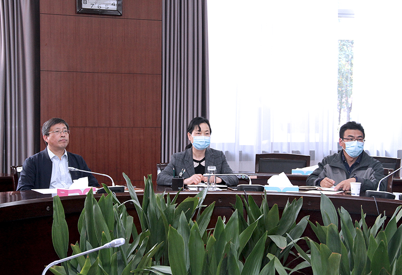 与会领导2.jpg