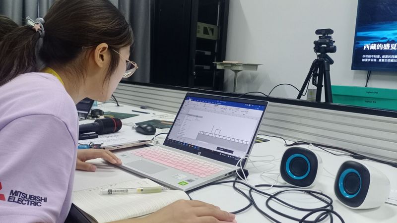 202108011627800494103772.jpg 盐城工学院-三朵小花.jpg