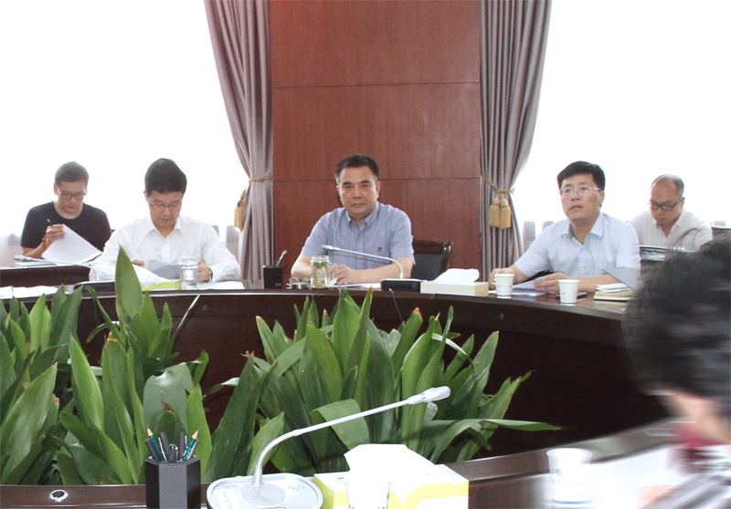 与会领导.jpg