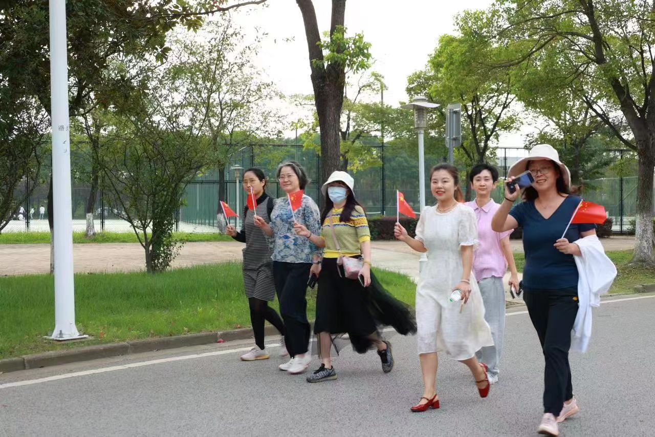 东南教师队伍2.jpg