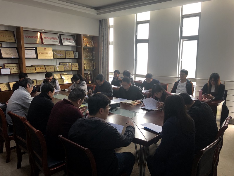 201904031554278048938837.png 03.04化材学院举行青年教师导师制座谈会02.png