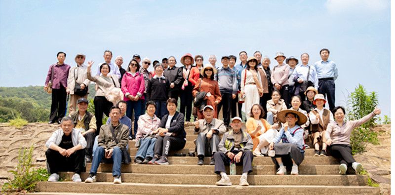 202405081715133873340937.jpg 合影.jpg