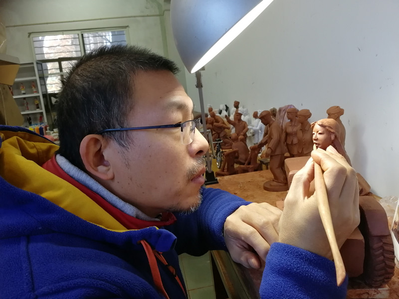 202001111578754106196318.jpg 泥塑制作_副本.jpg