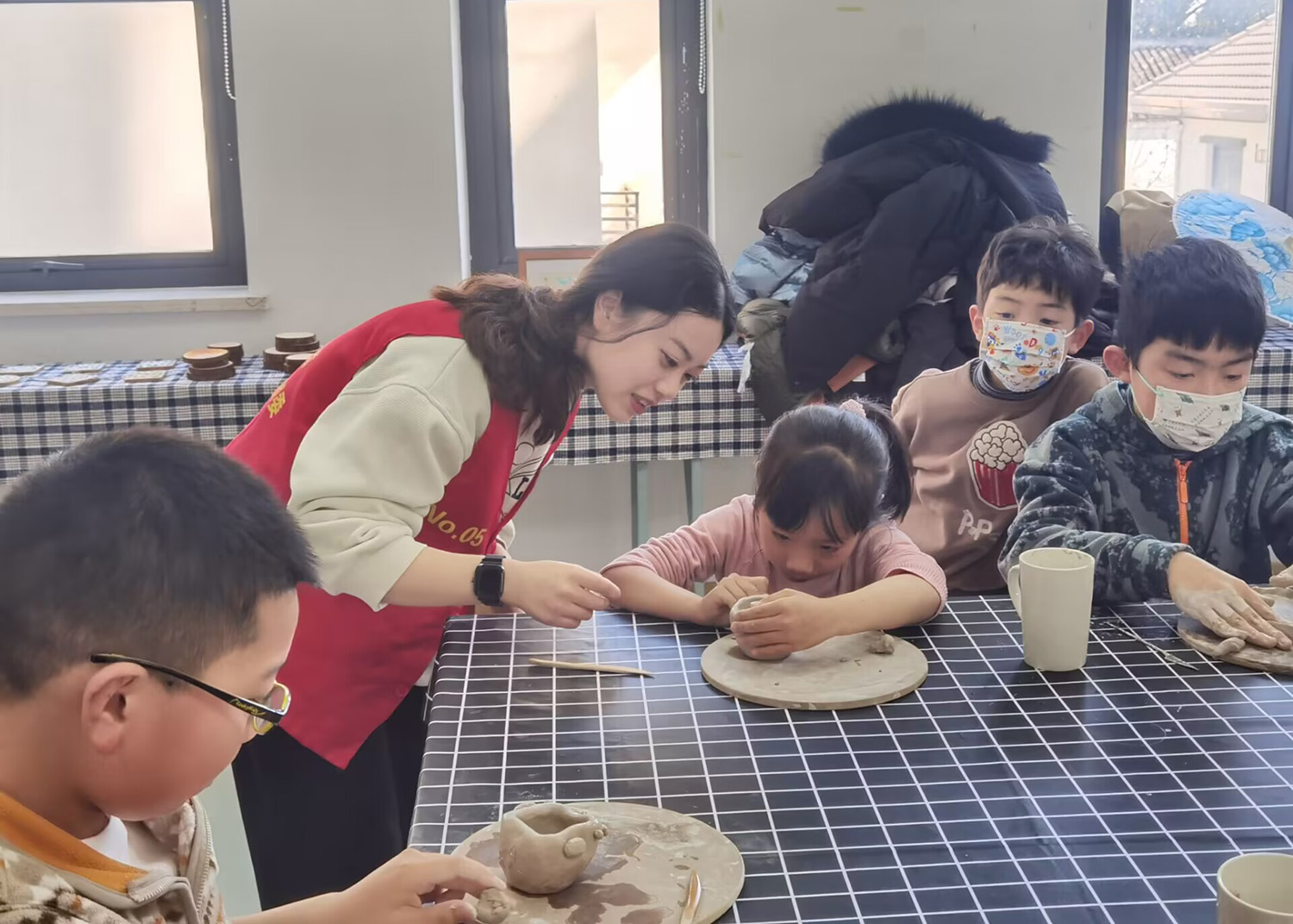 202303041677895102135247.jpg 1社区手工活动.jpg