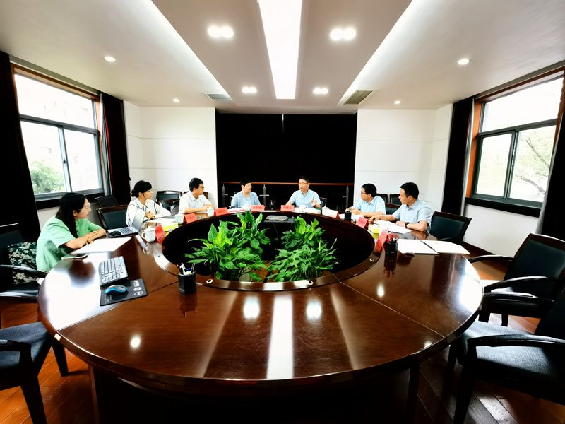 王校讲话_副本.jpg