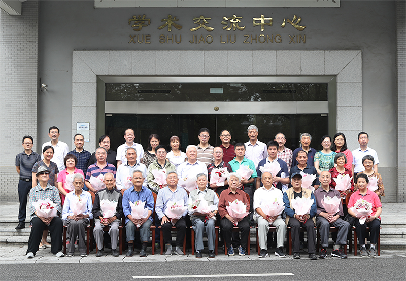202110141634195325198236.jpg 合影.jpg