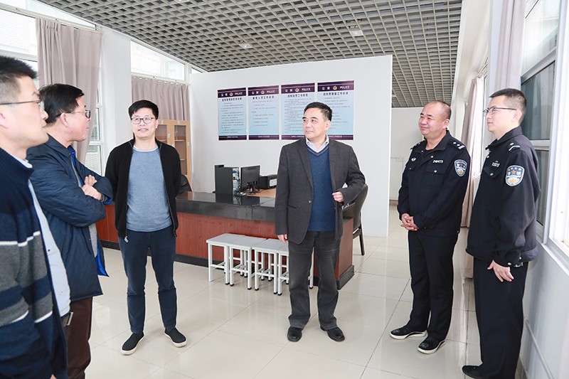 B03I7876.jpg