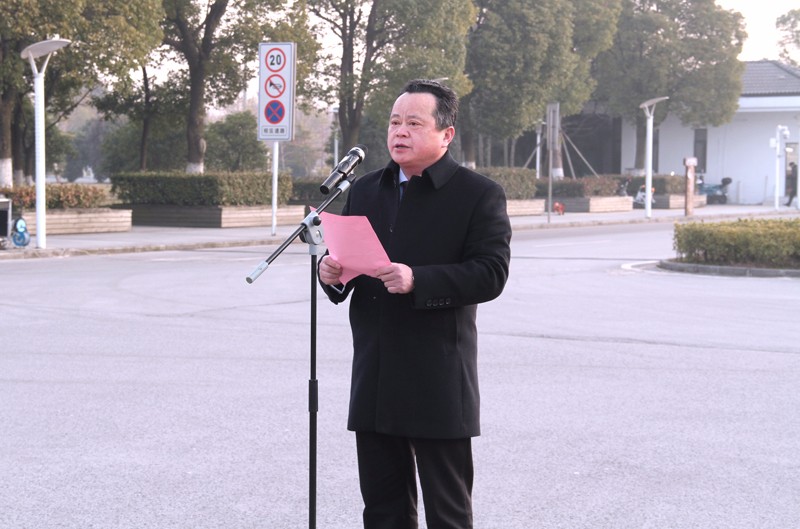 校党委副书记沈宗根讲话.jpg