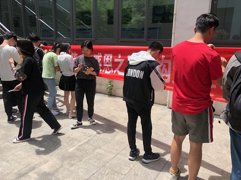 201905291559134552929847.jpg FFAB90120EBFF6FF410A6EEC6A621A99.jpg