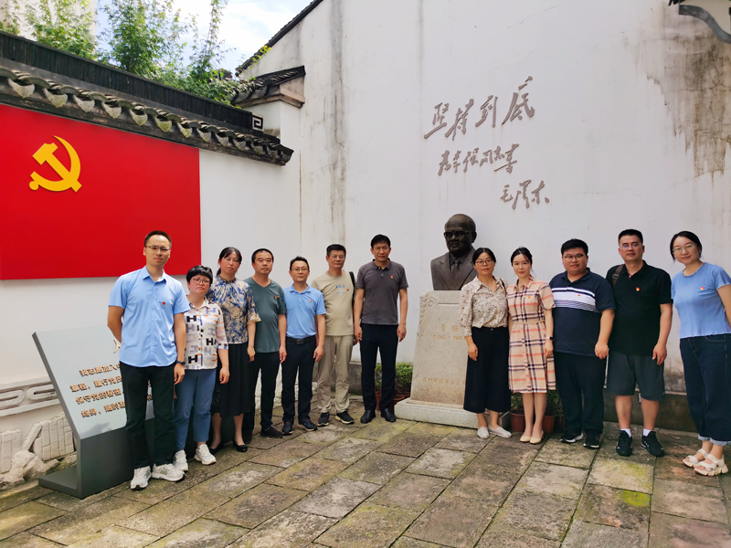 202407051720153721883658.jpg 合影_副本.jpg