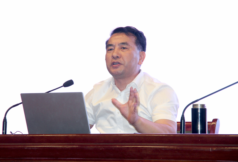 报告人赵清林 崇文尚武 精忠报国.jpg