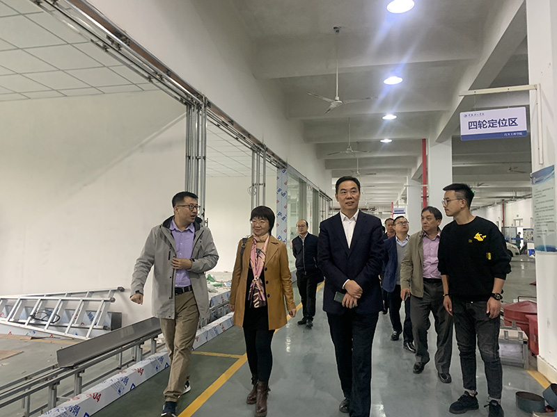 参观东南校区1.jpg