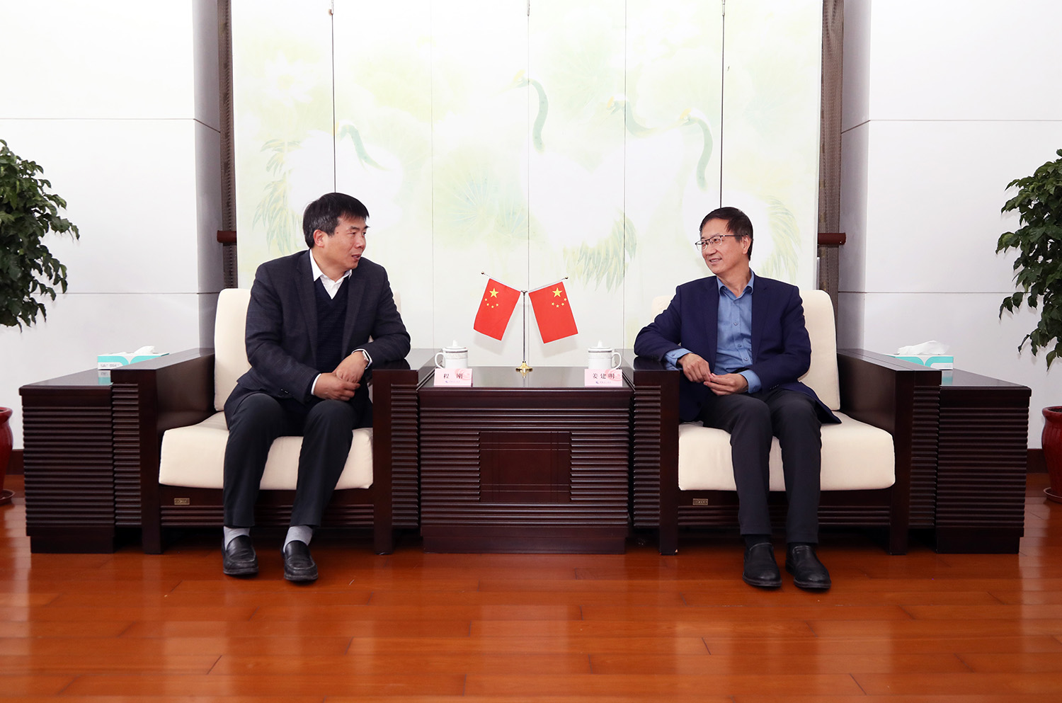 姜建明校长会见.JPG