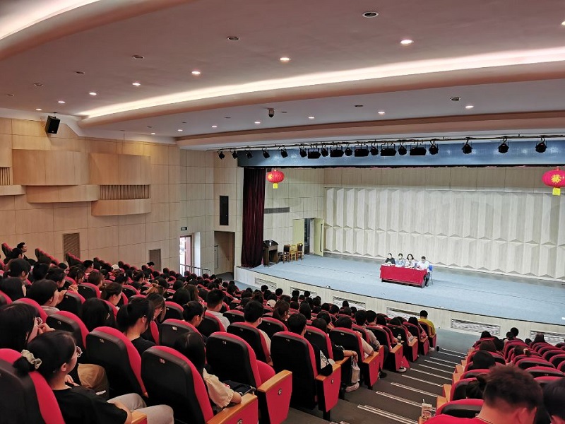 202105111620729140696319.jpg 范学院召开音乐学(师范)专业认证学生动员会暨技能训练.jpg