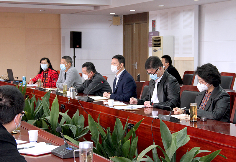 与会领导2.jpg