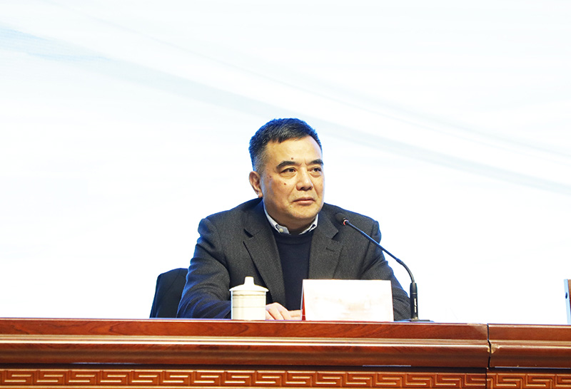 江校长主持.JPG