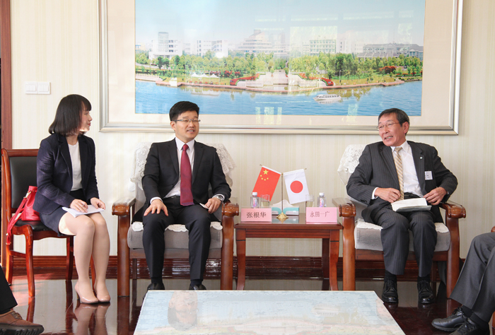 日本萨摩川内市副市长 团长永田一文.jpg