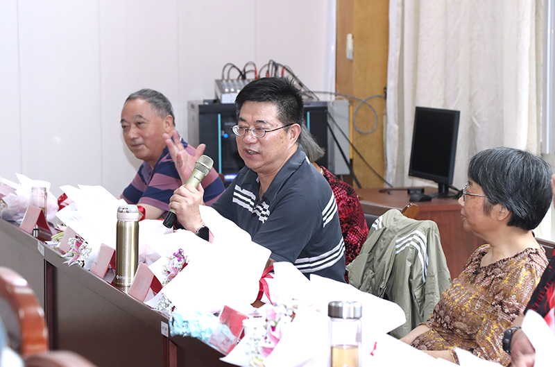 202110141634195288632347.jpg 寿星代表陈惠民发言.jpg