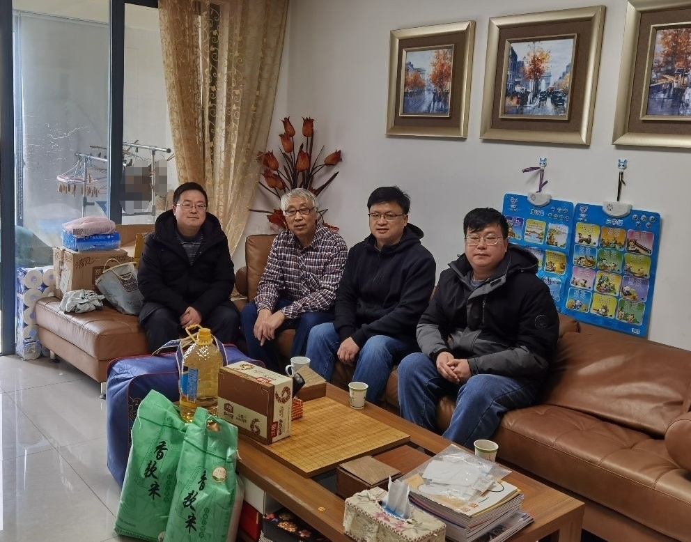 慰问老教师_看图王.jpg