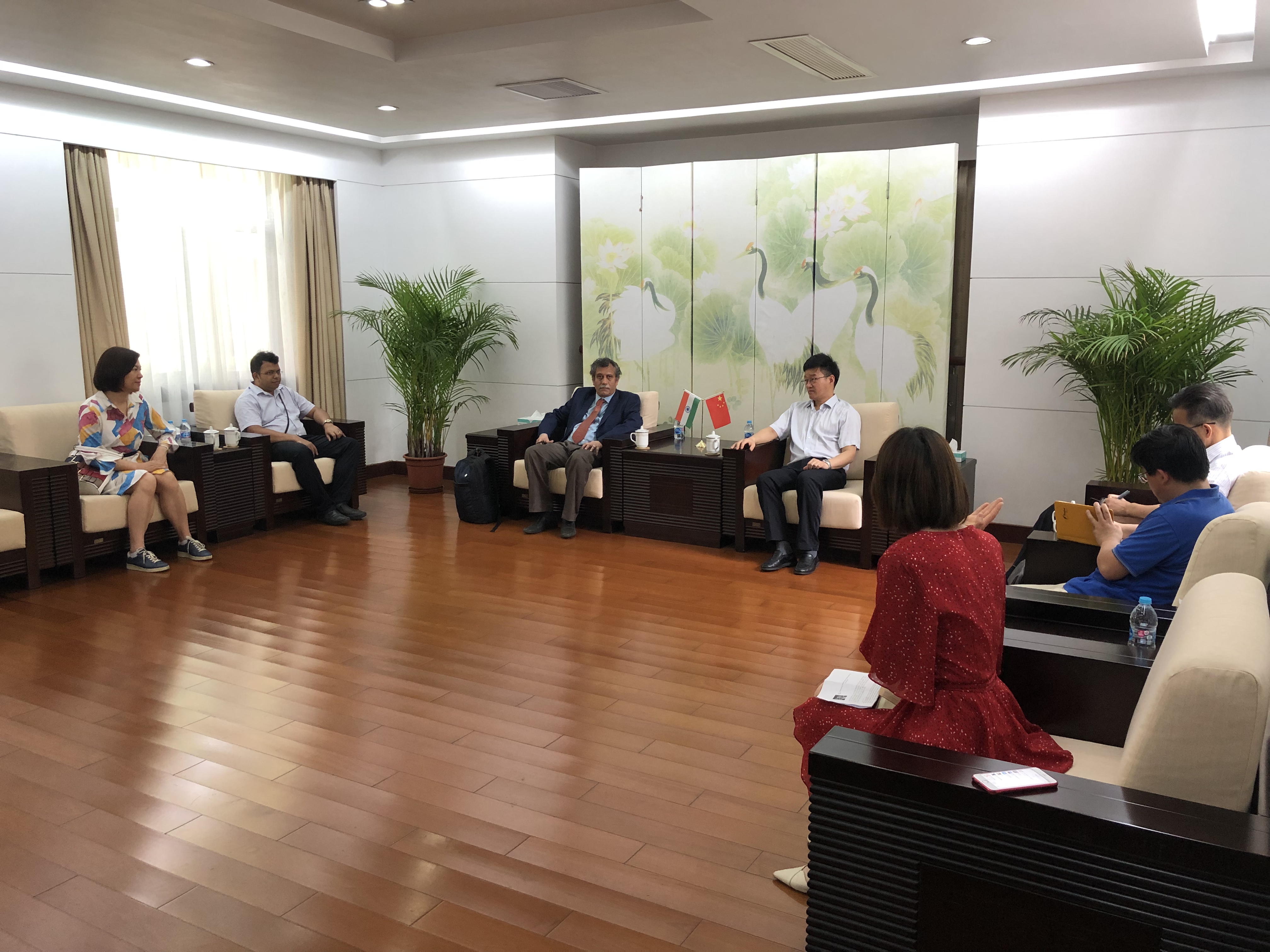 交流现场.jpg