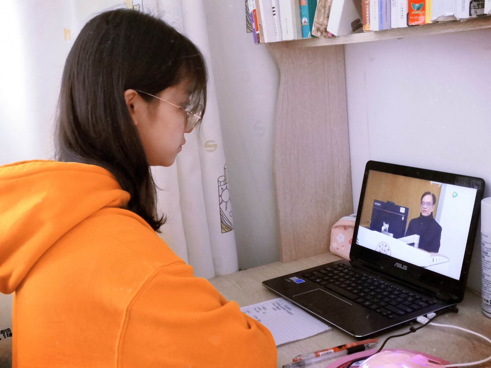 常理工电信学子同上国家安全教育课2.jpg