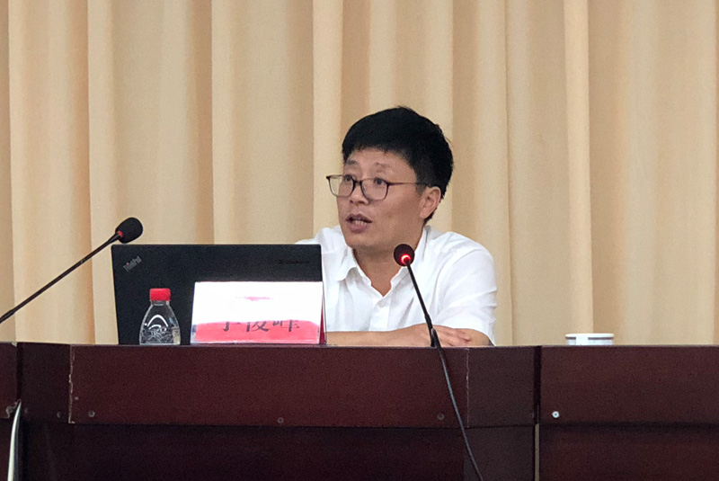 副校长李俊峰讲话2.jpg