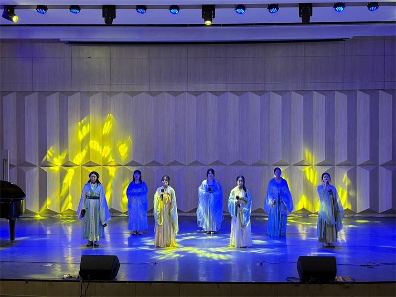202409261727348581272348.png 晚会12.png
