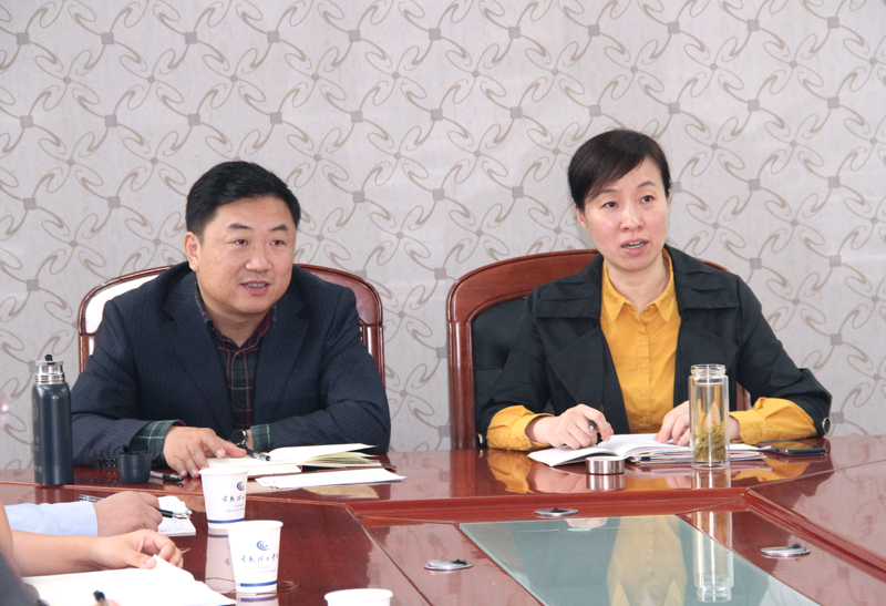 与会领导.jpg