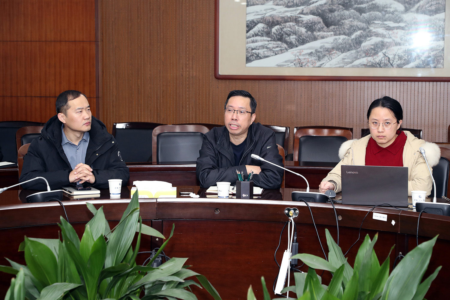 财务处盛中民处长汇报.JPG