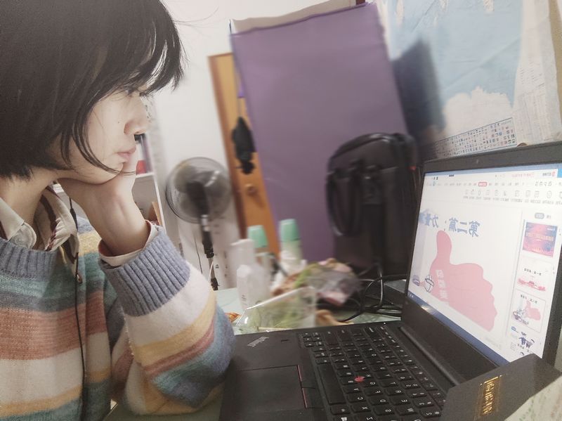 202002271582778882372915.jpg 学生上课3.jpg