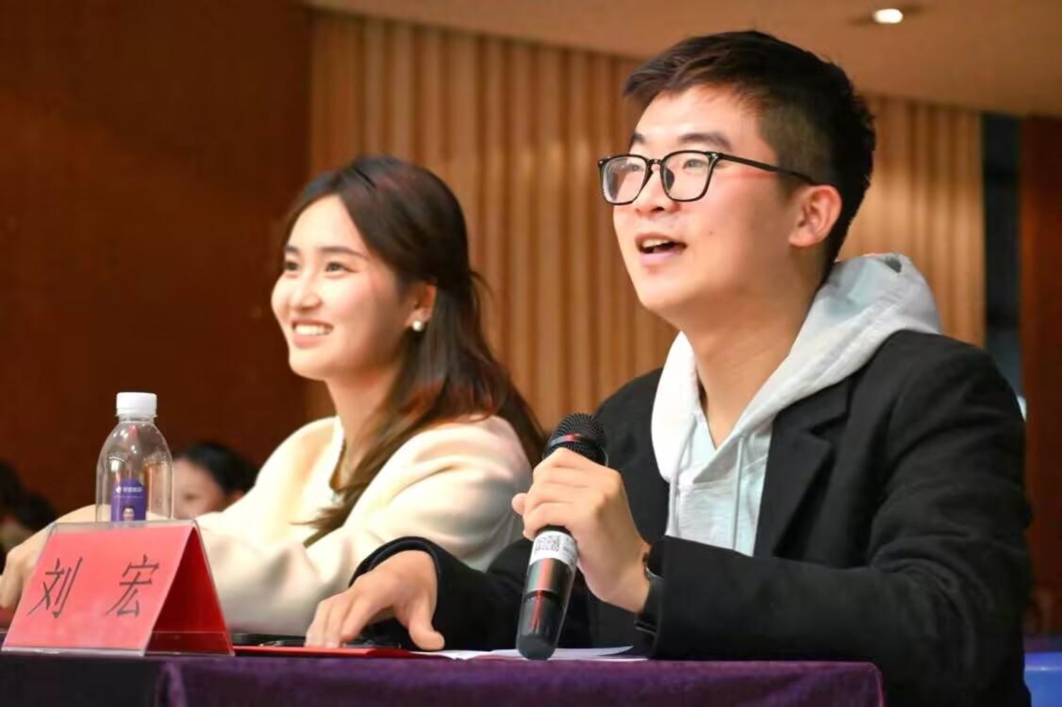 202410291730186304260044.jpg 演讲2.jpg