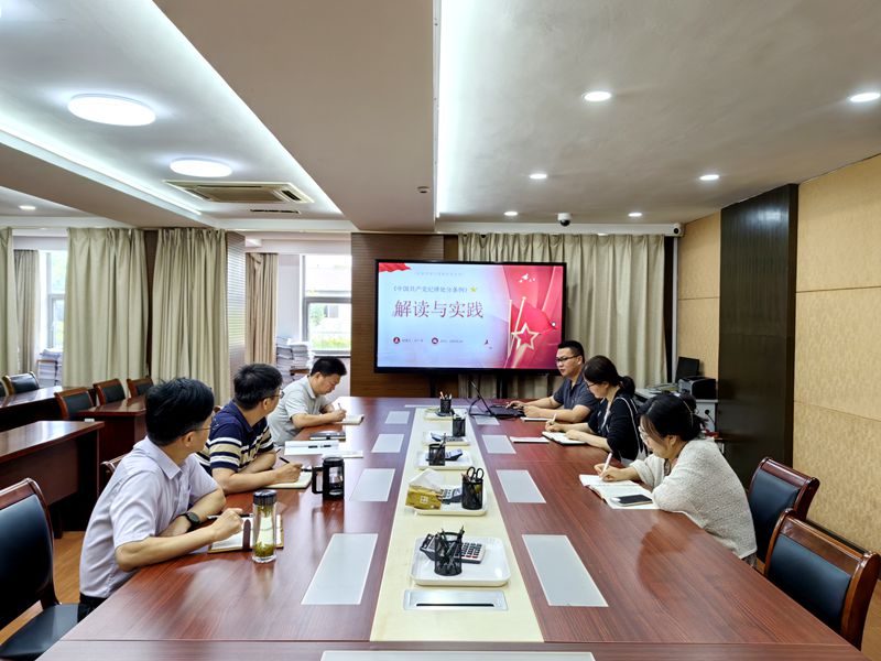 202406261719391711190851.jpg 支部书记讲党课.jpg
