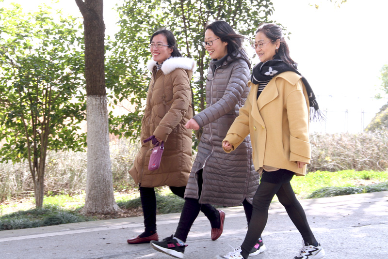 环湖健身走3.jpg