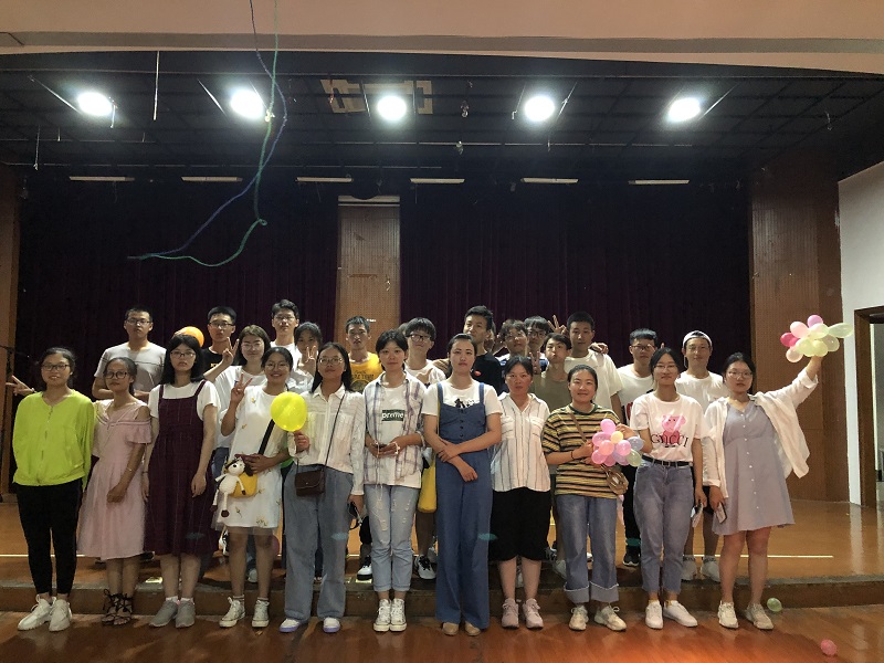 201909151568550011942601.jpg 月满中秋,情满化材-化材学院举办中秋联谊活动.jpg