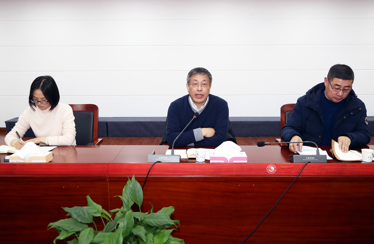 与会领导.JPG