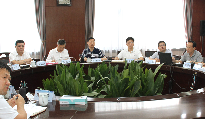 与会领导.jpg