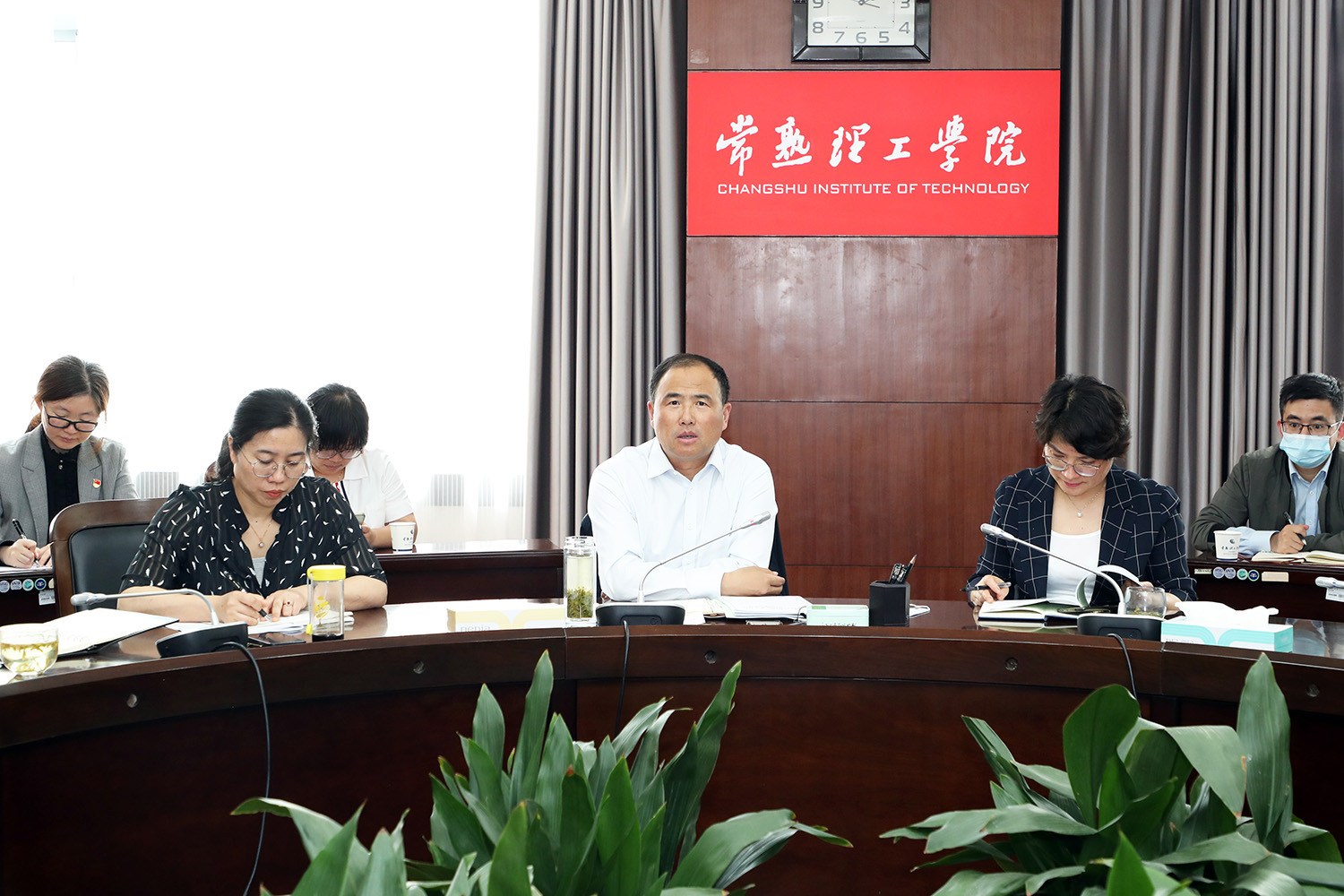 202305231684825522689442.jpg 与会领导.JPG
