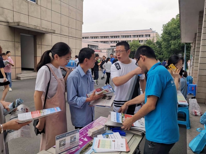 江阴澄西中学.jpg