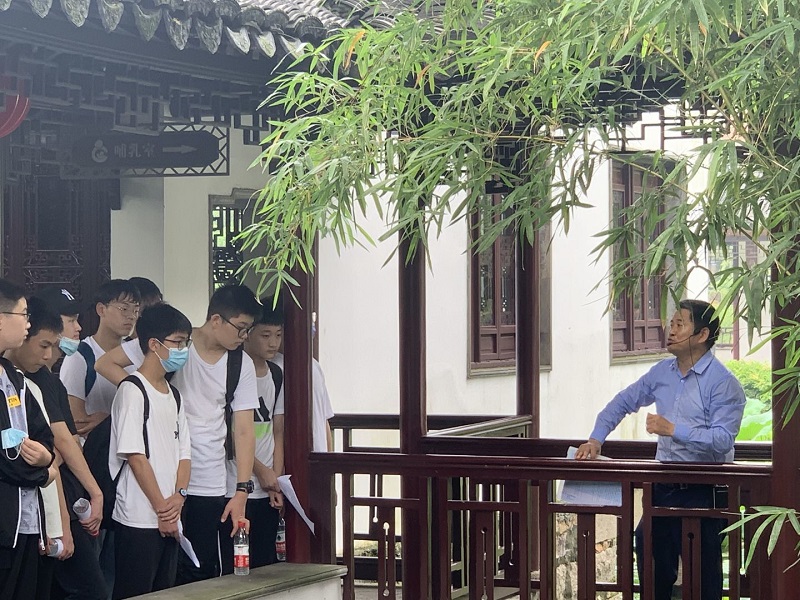 师范学院“常熟楹联文化”实践团学习考察楹联文化.jpg