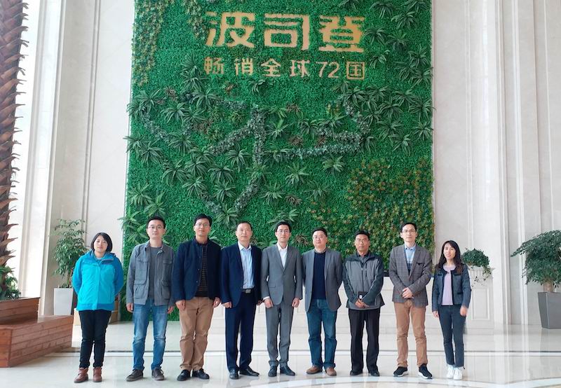 201904021554196886467649.jpg 7与会人员合影1.jpg