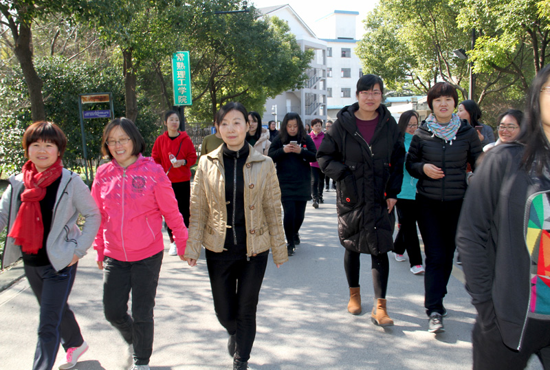 环湖健身走3.jpg