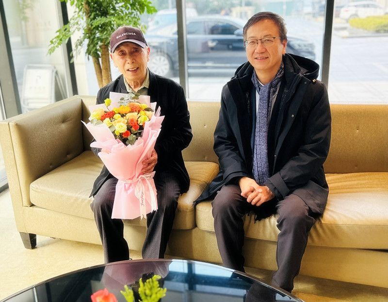 202401161705381056725051.jpg 姜建明慰问汪圭璋.jpg